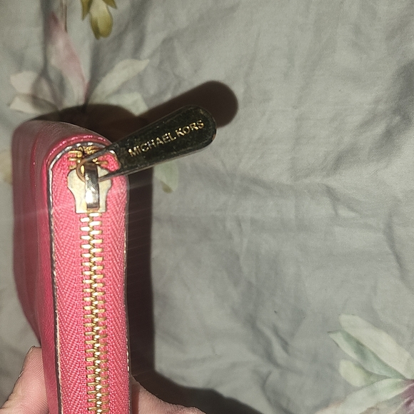 Pink Michael Kors Wallet - Picture 9 of 13